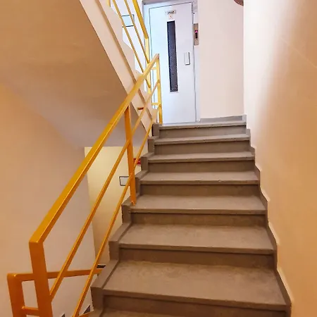 Palmen Aparthotel 2*