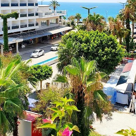 Palmen Aparthotel 3*