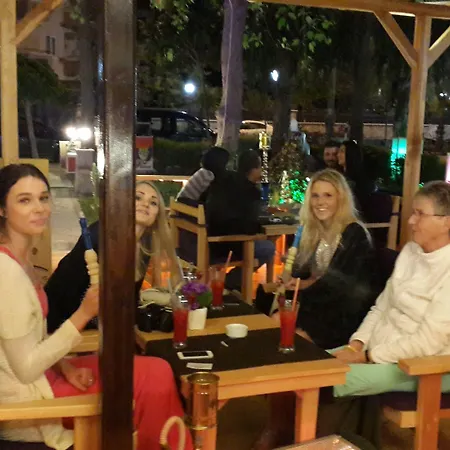 Palmen 2* אלאניה
